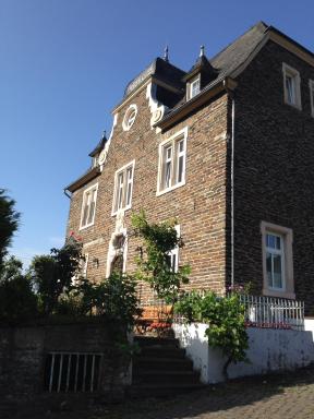 Haus Nummer 1, Moselblick - Housity
