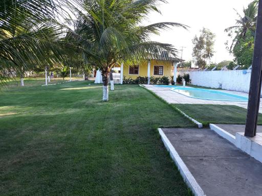Casa de 4 quartos á 6Km da praia de Lagoinha-ce - Housity