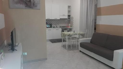 MARILYN HOUSE - Housity