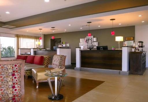 Holiday Inn - Fort Myers - Downtown Area by IHG - Housity