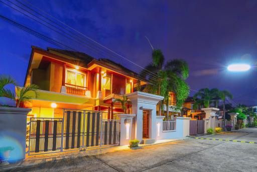 74 Patong villa walk to Bangla Rd in 10min 3 room cozy modern style - Housity