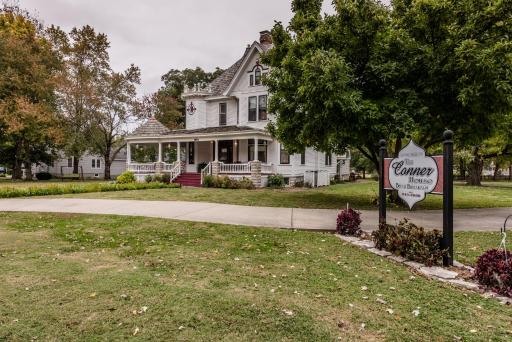 Conner House Bed and Breakfast - Housity