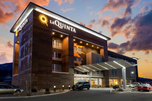La Quinta by Wyndham Cedar City - Housity