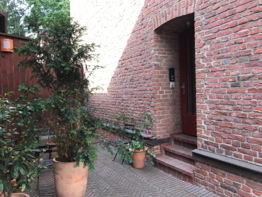 Moderne Studio Apartments und 4 Zimmer Wohnungen in Oberhausen, ideal für Geschäftsreisende und Monteure - Housity