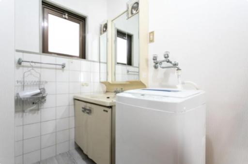 Secret House - 1 min to FuSe station - - Housity