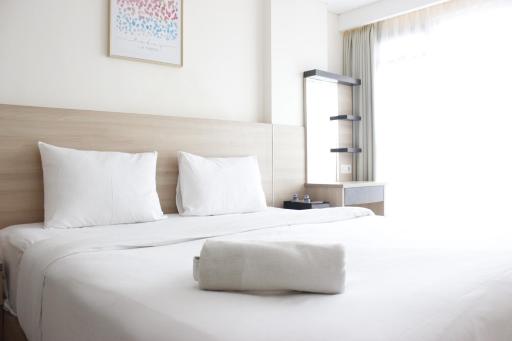 Bright Studio Room Gateway Pasteur Apartment By Travelio - Housity