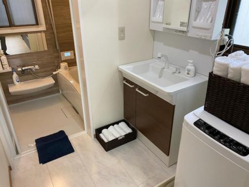 Yasunoya #HH2x - Housity
