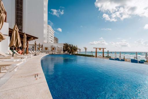 Ocean Dream Cancun by GuruHotel - Housity