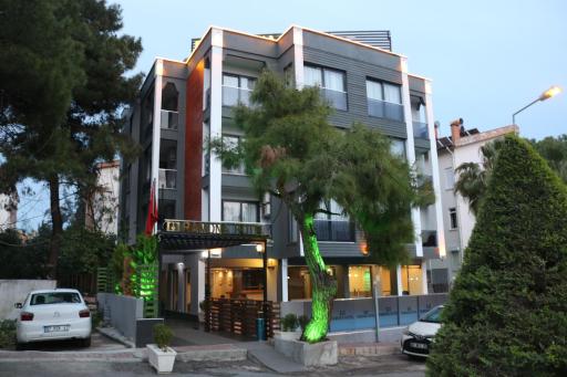 Ramona Lara - Housity