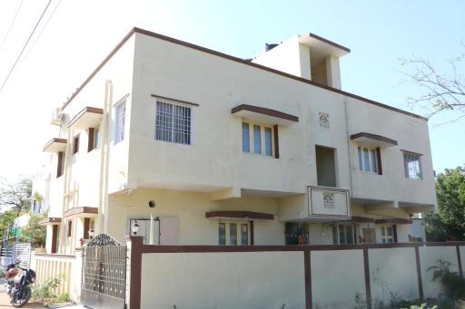Hotel NKC Airport - Housity