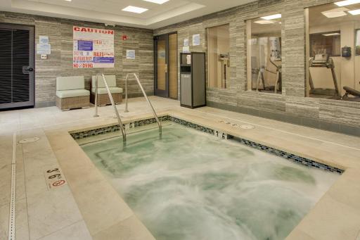 Holiday Inn Express San Francisco Airport North, an IHG Hotel - Housity
