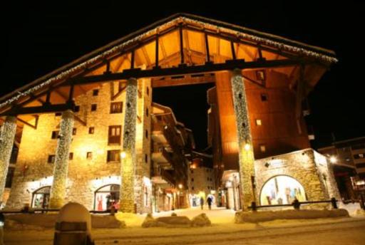 DUPLEX VAL VILLAGE 4 pieces 75 m2 -Venus - Housity