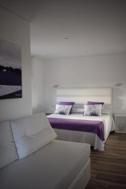 Hotel Restaurante Racha - Housity