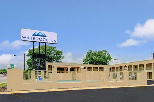 White Rock Inn - Housity