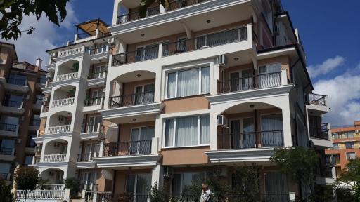 Antorini Apartments - Housity