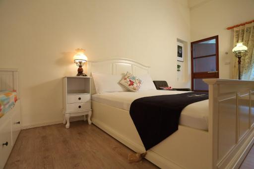 Focaccia Manor B&B - Housity