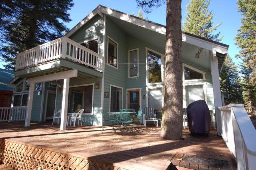 Evergreen House by Casago McCall - Donerightmanagement - Housity