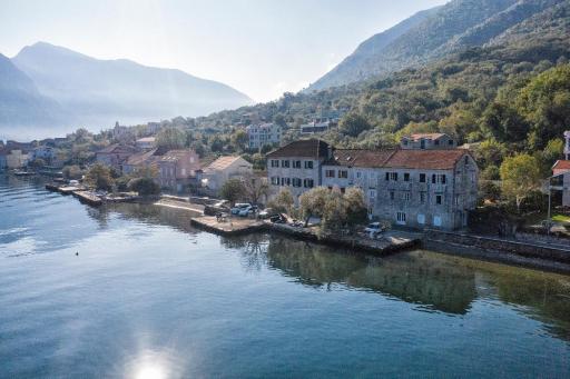 The Stone House, Prcanj 165 - Housity