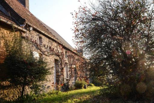 La Tireliere, longère bord de mer avec jardin - Housity