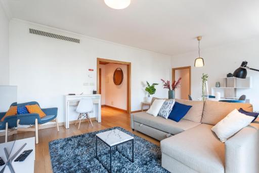 Central Orient Residence - Modern, spacious and sunny! By the river! - Housity