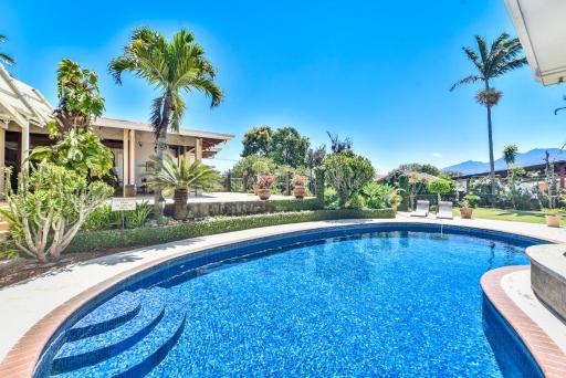 La Riviera Hotel - Housity