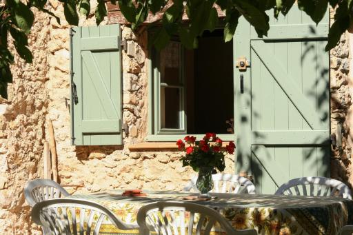 Le Jas charming Mas in Provence with shared pool nature calm space - Housity