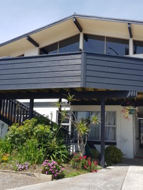 Below deck - Housity