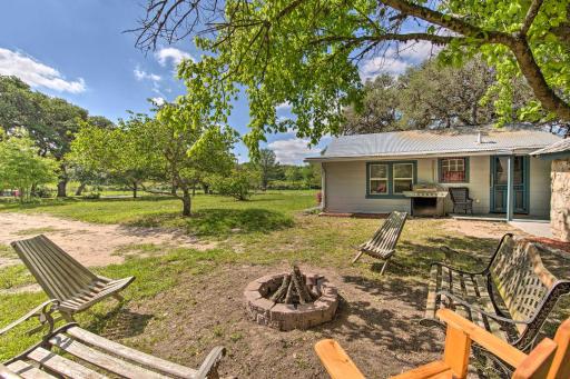 Betty Bs River House Less Than 1 Mi to Blanco State Park! - Housity