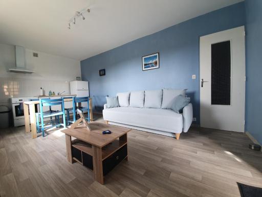 Les Roses de Dame Sybille - Gîte avec Terrasse Parking Jardin clos - Châteaubriant - Housity