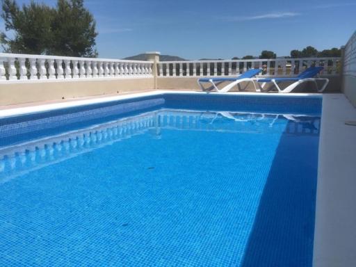 CASA DEL BOSQUE CON PISCINA EN SITGES - Housity