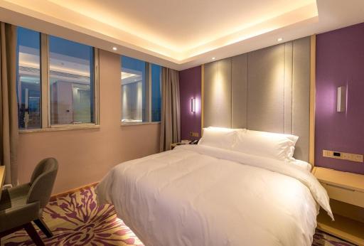 Lavande Hotel Yingde Yingzhou Avenue - Housity