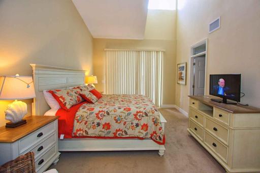 615 Little Harbor - Housity