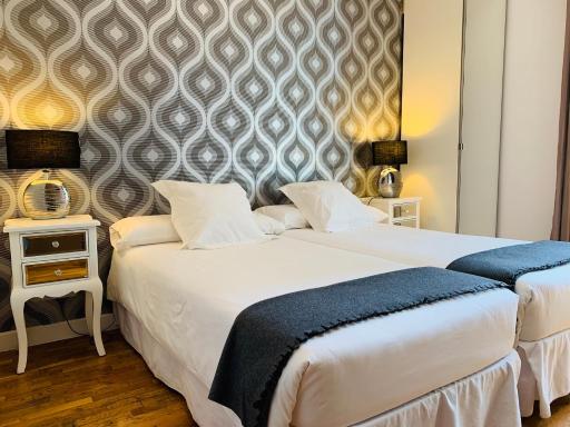 Super Balmes Guest House - Housity