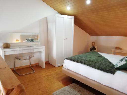 HOUSE 4U - Cozy Apartment with Mezzanine - Housity