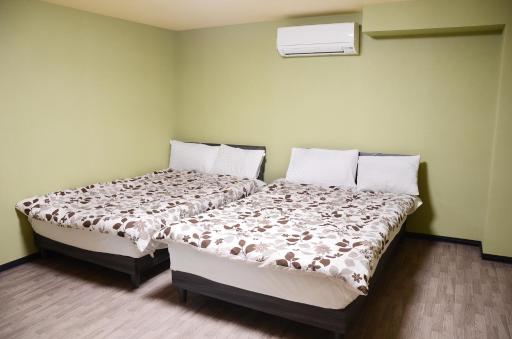 Uri House - Housity