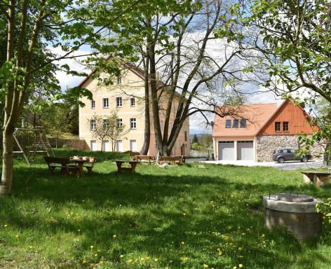 Młyn Karpnicki - Fischbacher Muehle - Housity