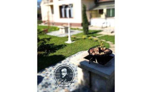 Máté Holiday House - Housity