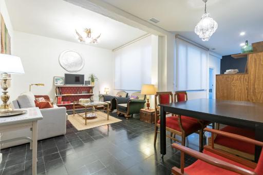 Garci Deluxe Suite by Valcambre - Housity