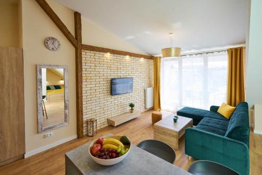 Apartament Ceglany - centrum, prywatne miejsce parkingowe, klimatyzacja - Housity