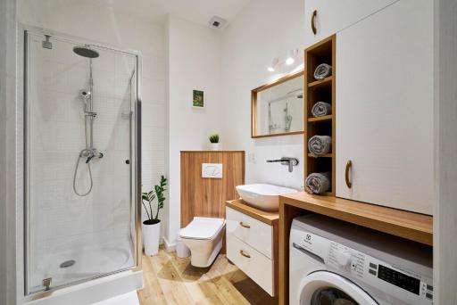 Apartament Ceglany - centrum, prywatne miejsce parkingowe, klimatyzacja - Housity