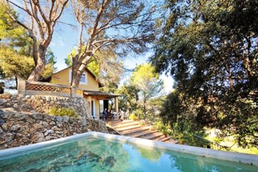 Charming Villa in Parcent with Private Pool - Housity