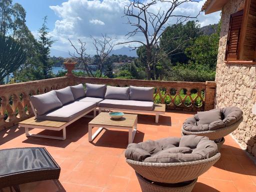 3 bedrooms house at Santa Flavia 200 m away from the beach with sea view enclosed garden and wifi - Housity