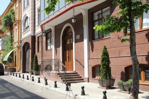 Apartment in Center of Odessa - Housity