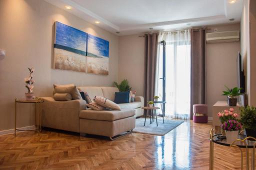 Ana's Place - Housity