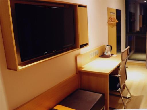 7Days Premium Chengdu East Railway Station Subway Station Branch - Housity