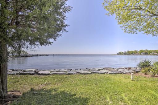 Luxe Chesapeake Bay Getaway Less Than 20 Mi to Annapolis! - Housity