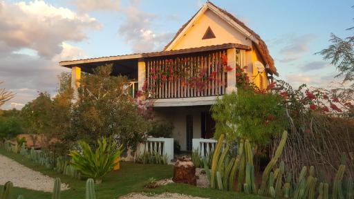 Welcoming house 10 minutes from the private beach - Housity