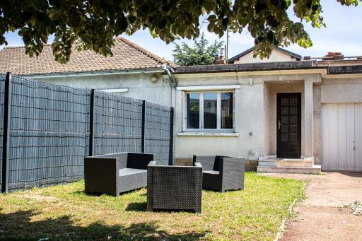 Maisonnette avec jardin, parc du chêne (tram T5) - Housity