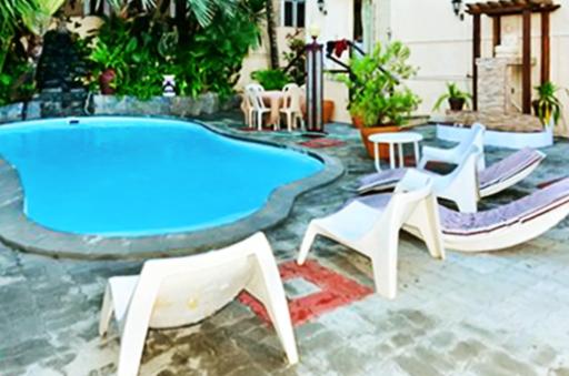 3 bedrooms appartement with shared pool furnished terrace and wifi at Grand Baie 1 km away from the beach - Housity