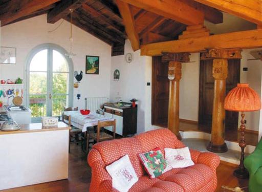 2 bedrooms appartement with enclosed garden at Carru - Housity